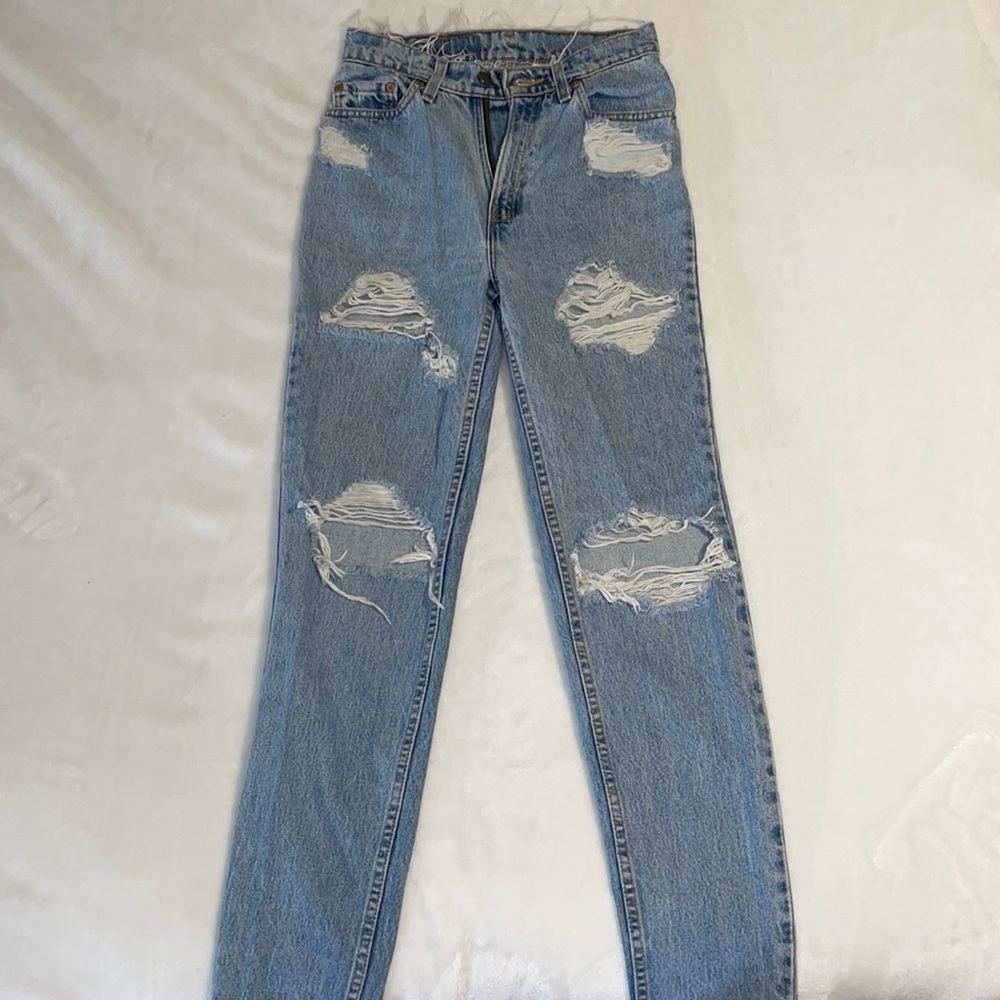 LEVIS- 512 Slim Fit Tapered Leg Jeans
